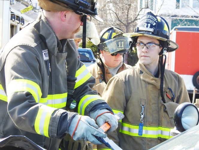 New AFD employees train for rescues | News, Sports, Jobs - Vimarsana News